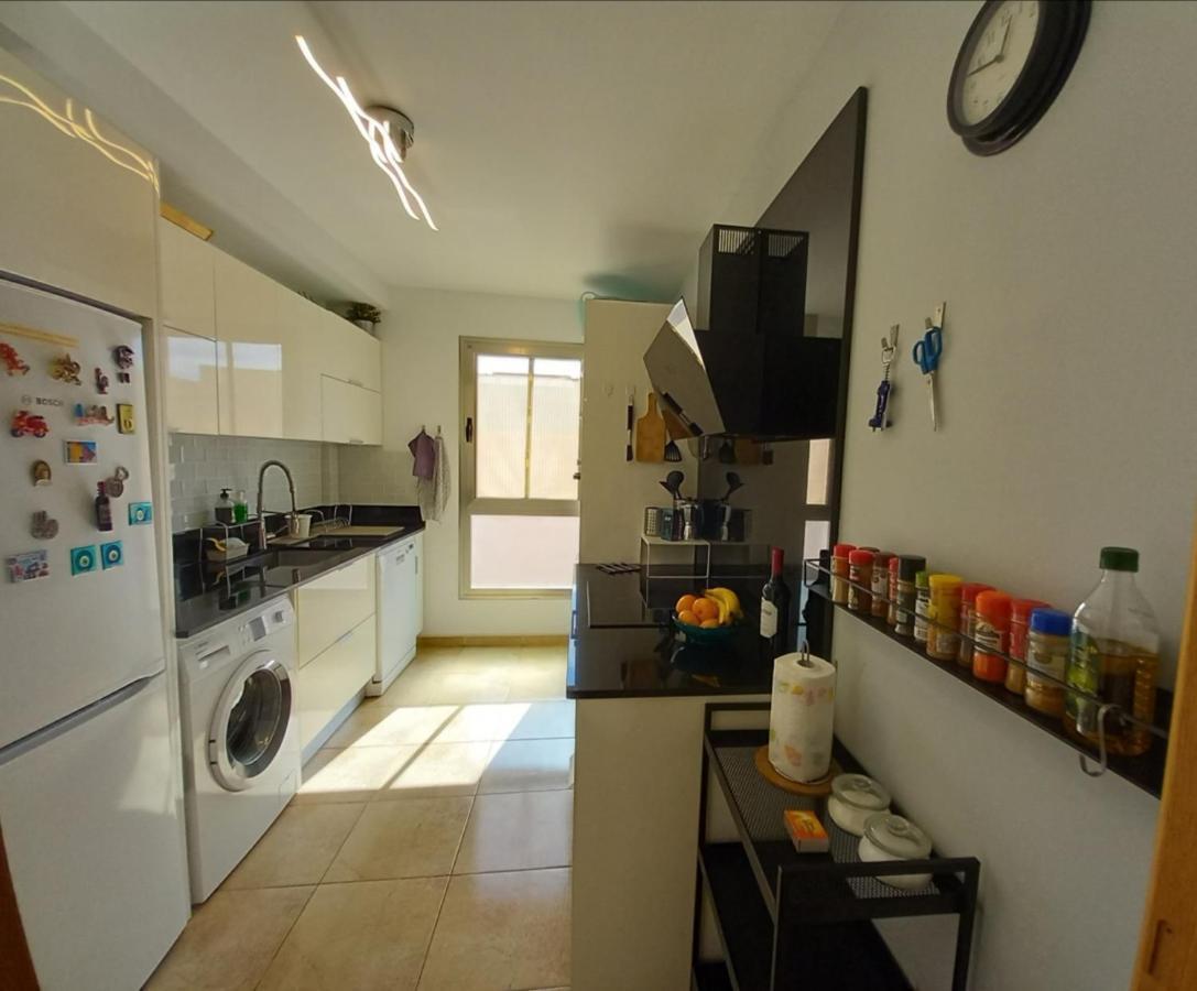 Modern House With 2 Bedrooms Near The Beach Castillo del Romeral Exterior photo